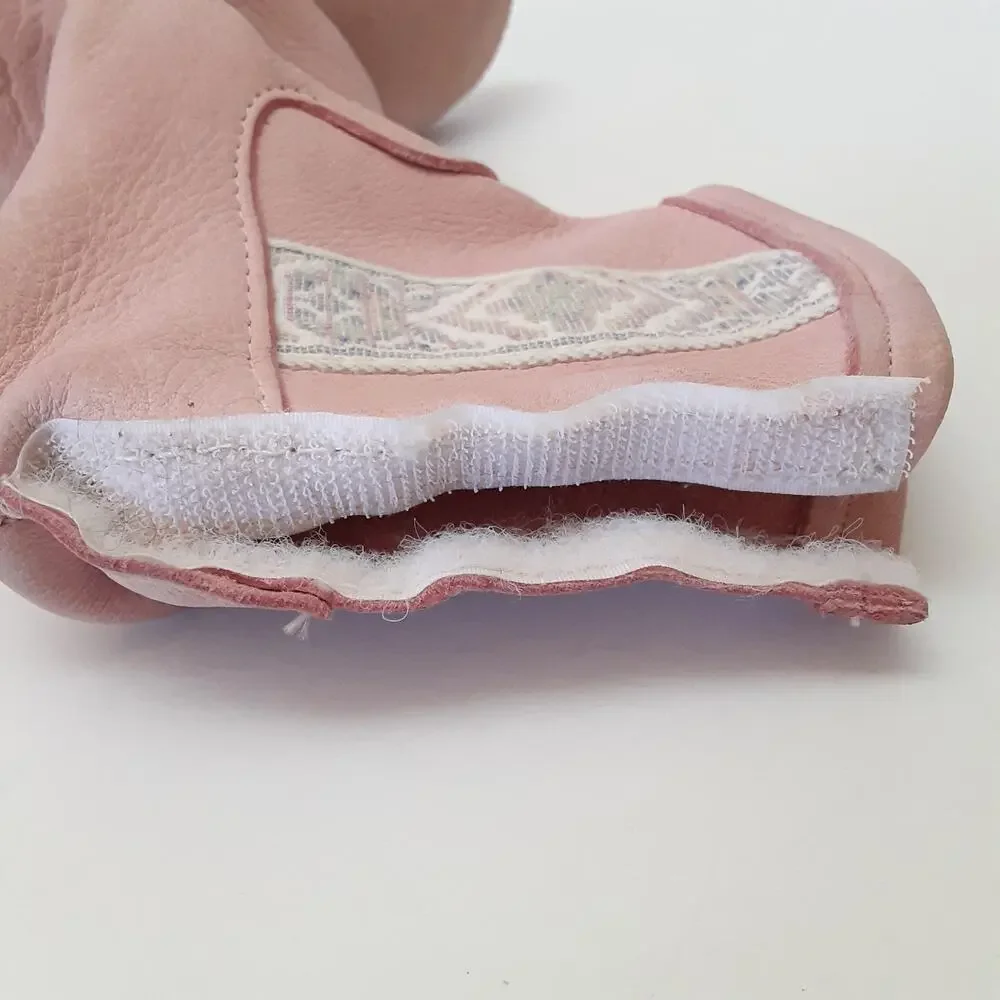 Taos Vintage Baby Moccasins Native American Booties Toddler 2/3 Leather Pink